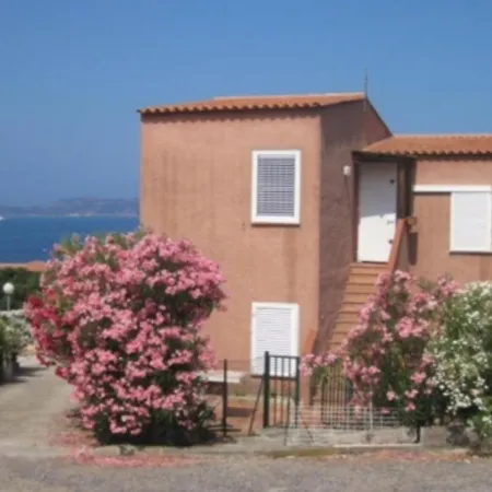 La Terrazza Sulla Baia Di Calvi